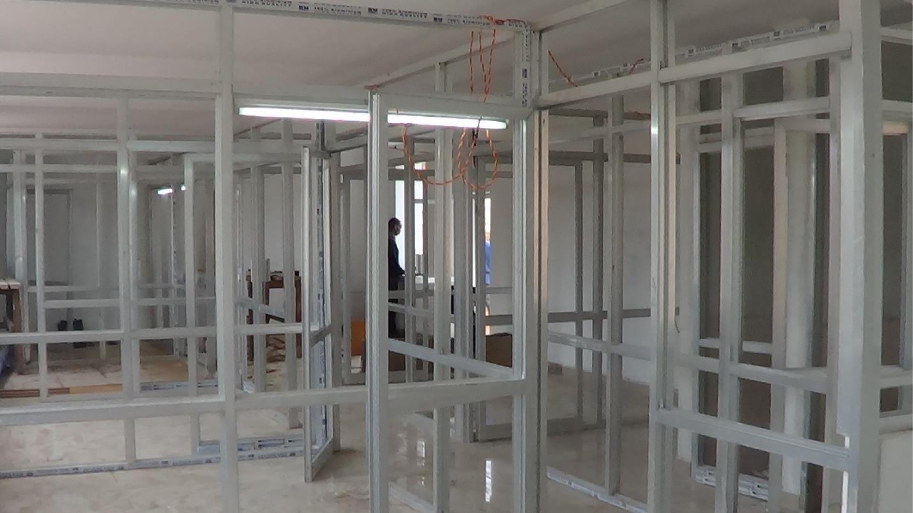 ALUMINIUM,GLAS & PARTITIONING